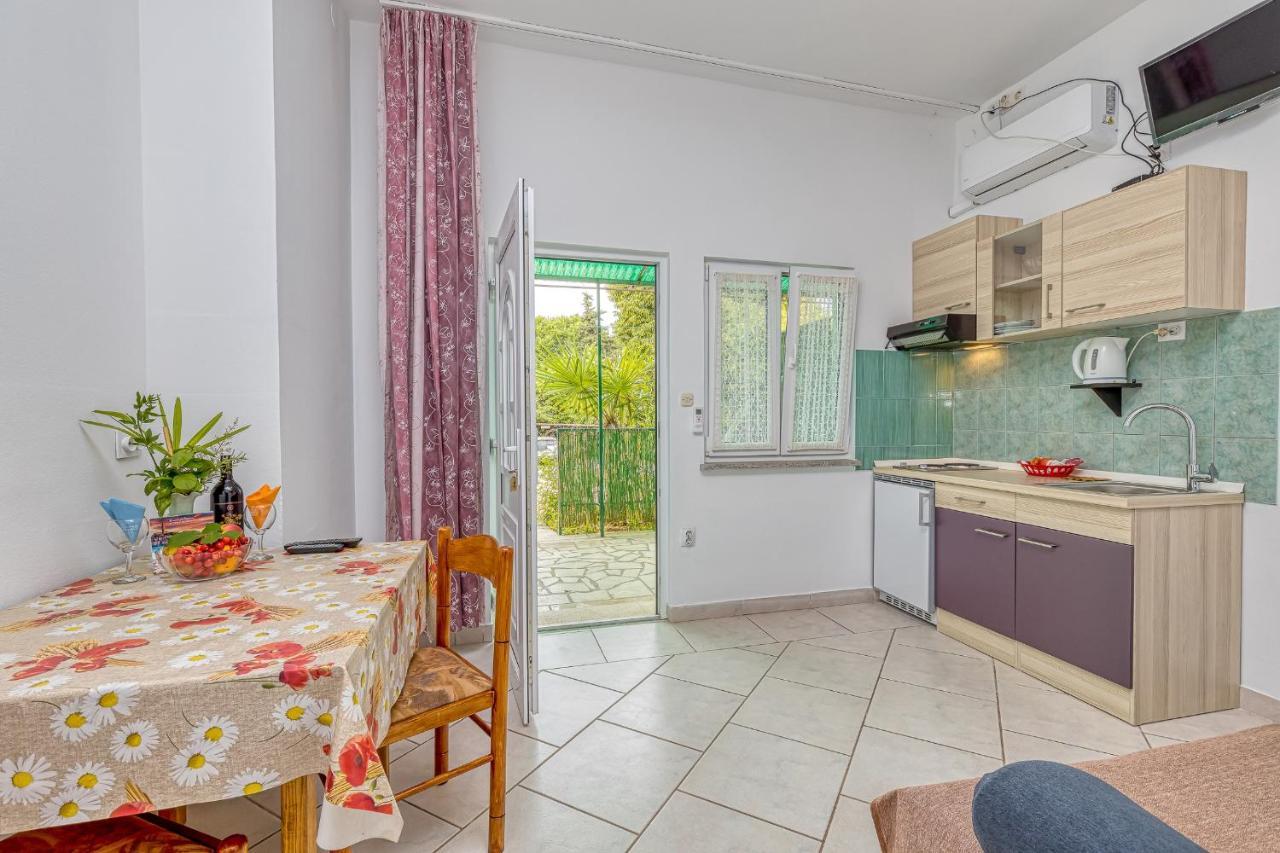 Apartments Bastovanovic Ровінь Екстер'єр фото