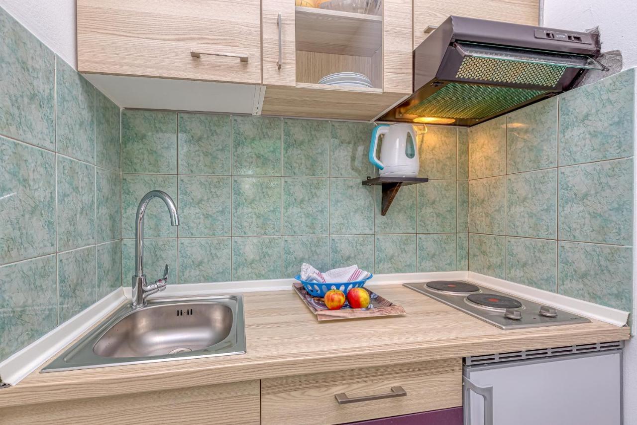 Apartments Bastovanovic Ровінь Екстер'єр фото