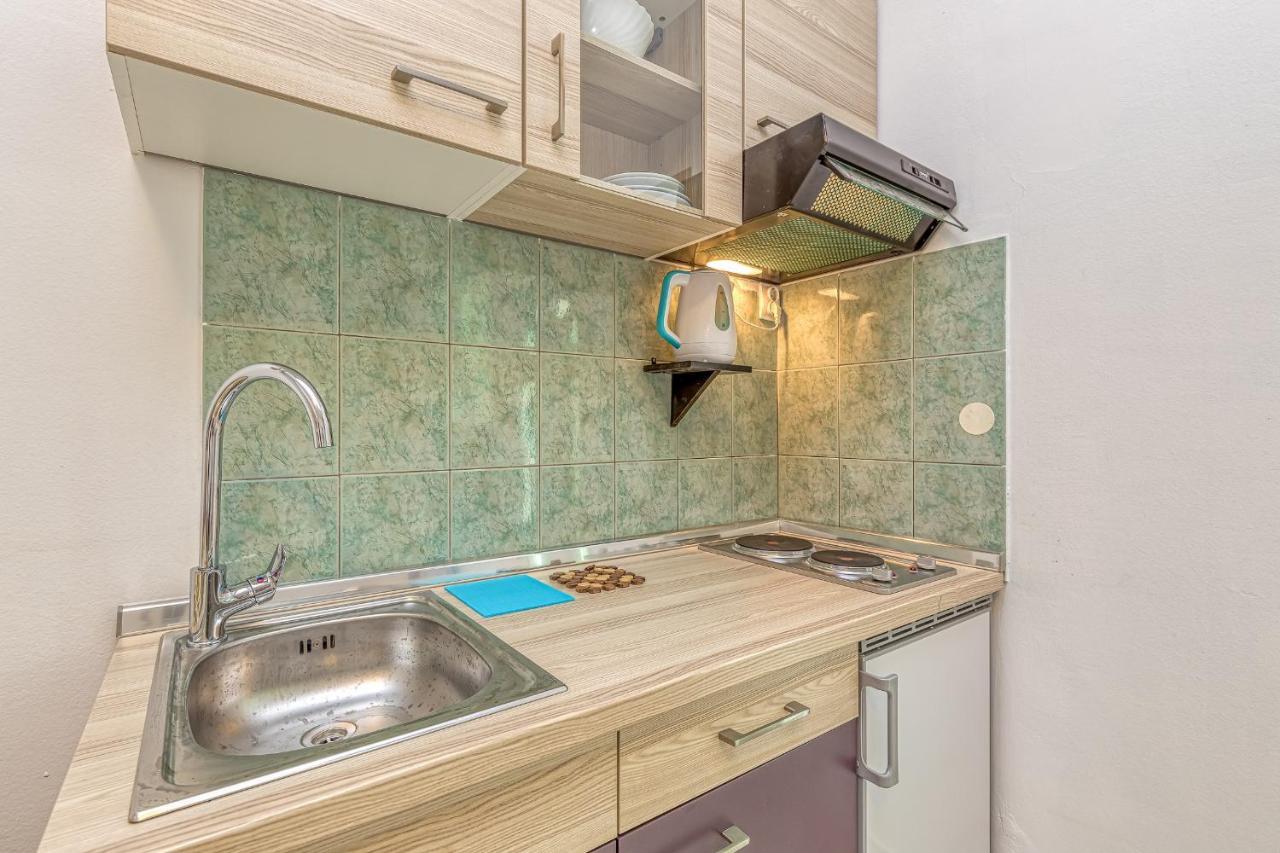 Apartments Bastovanovic Ровінь Екстер'єр фото